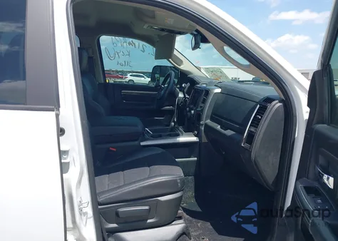 2018 Ram 2500 Lone Star 4X4 6'4 Box from USA, damaged, VIN 3C6UR5DLXJG368196